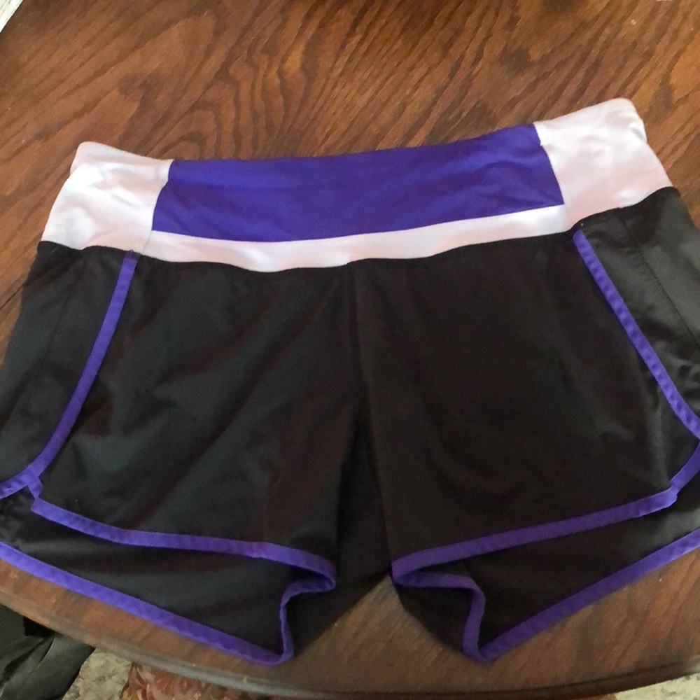 Lululemon speed short size 8
